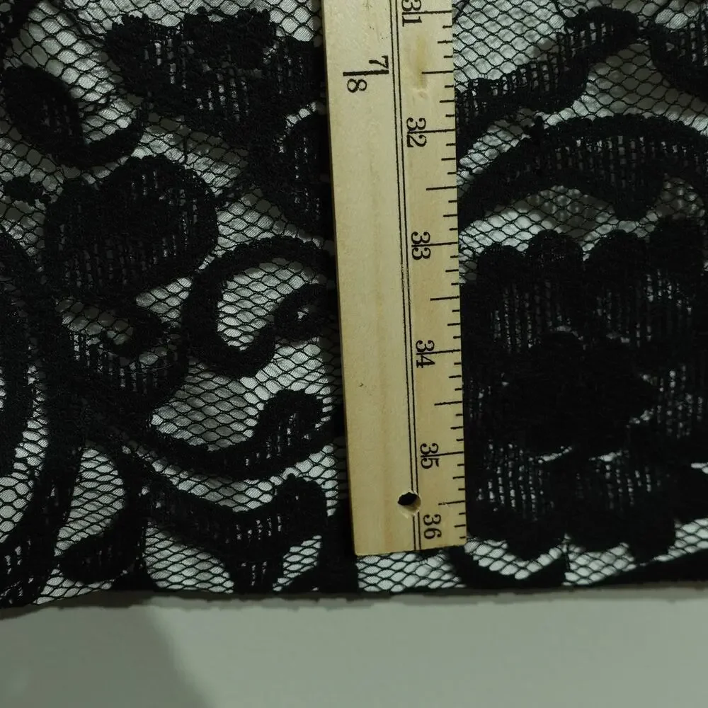 The limited Womens Sheath Dress Floral Lace Sleeveless Black White Size 10 - Picture 7 of 10